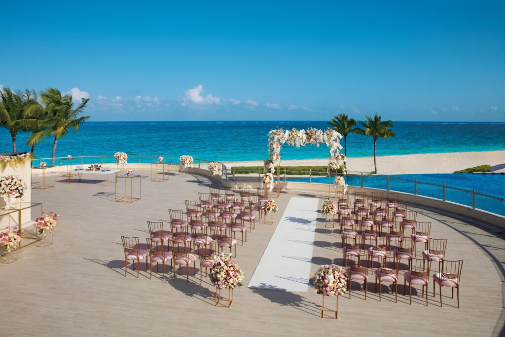 rooftop wedding ceremony over looking the beach and ocean