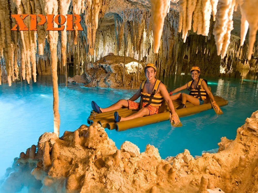 Man & Women at Explor Ecopark in Riviera Maya