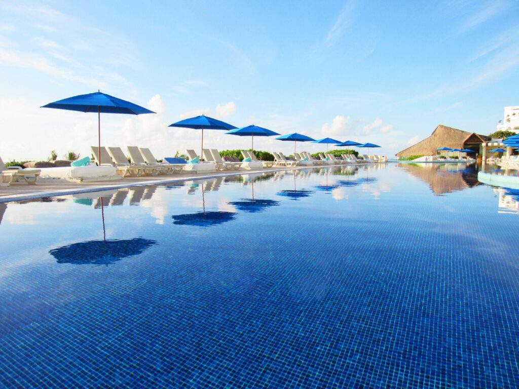 Live Aqua Cancun Pool