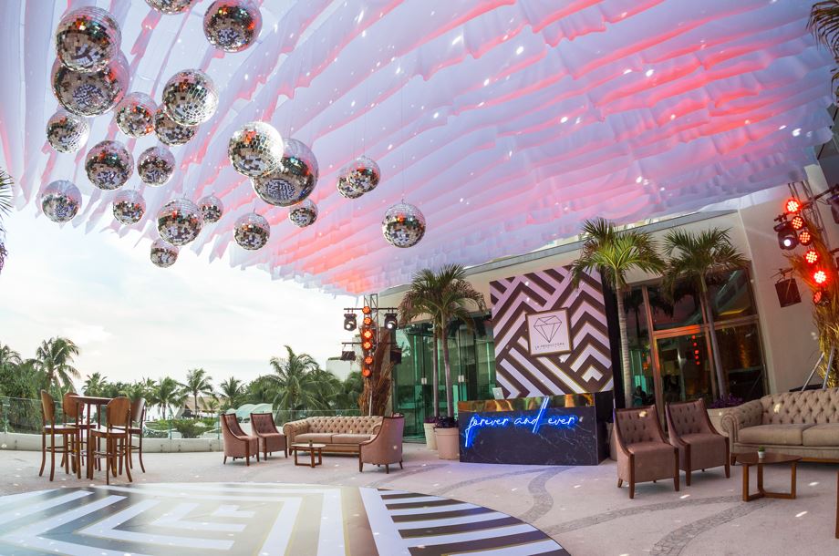 Egos Bar Terrace Wedding at Live Aqua Cancun