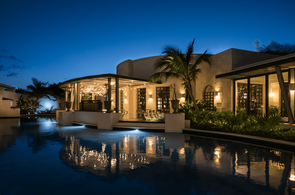 Palmera Lounge-terrace at Unico Resort